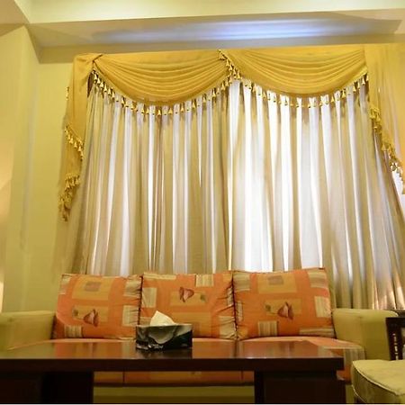Hotel Multan Continental מראה חיצוני תמונה