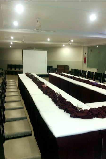 Hotel Multan Continental מראה חיצוני תמונה