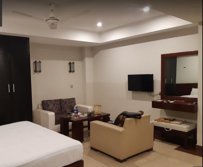 Hotel Multan Continental מראה חיצוני תמונה